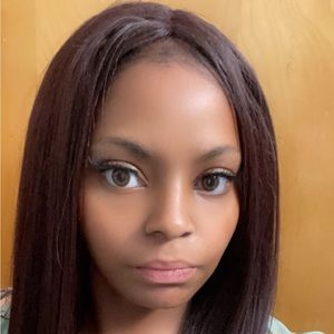 Meet your Posher, Alvana